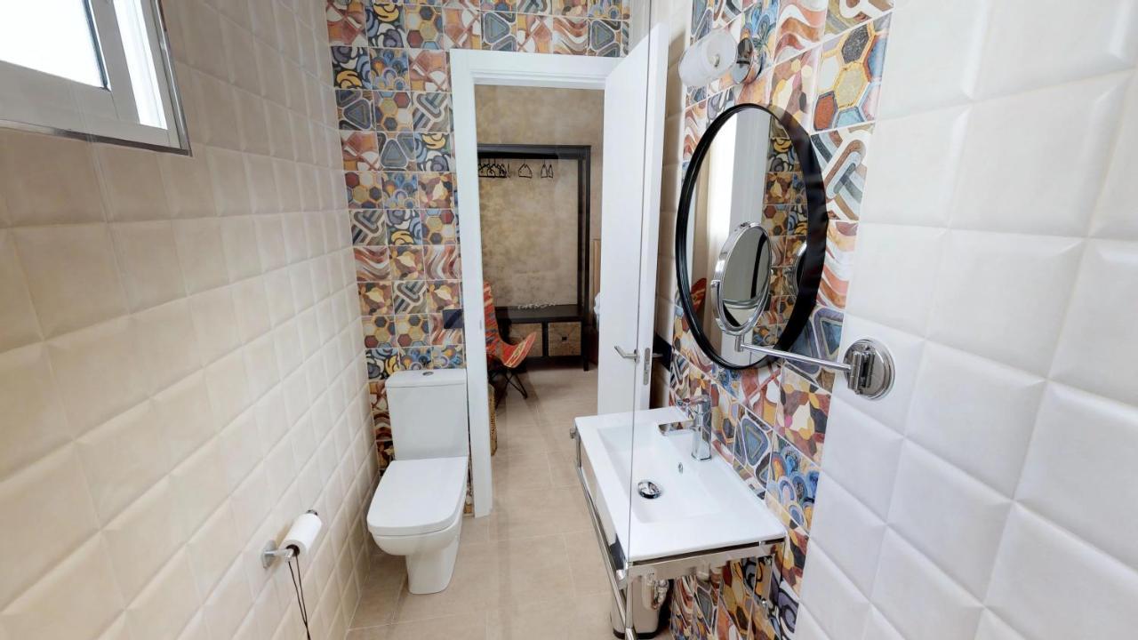 Hostal Boutique La Espanola Рота Екстериор снимка