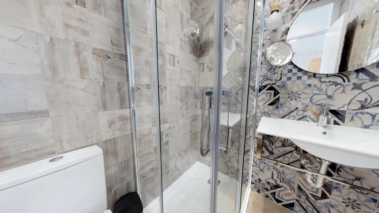 Hostal Boutique La Espanola Рота Екстериор снимка