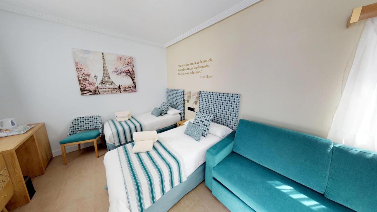Hostal Boutique La Espanola Рота Екстериор снимка